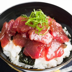 漬けマグロのっけご飯