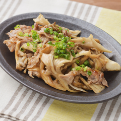 包丁いらず 豚こまと舞茸のぽん酢炒め