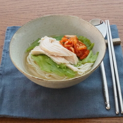 そうめんで韓国冷麺風