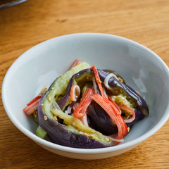 なすとかに風味かまぼこの中華ナムル