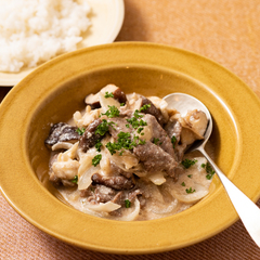 きのこたっぷり簡単ストロガノフ