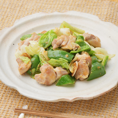鶏肉とキャベツのごまみそ炒め