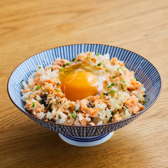 鮭の塩焼きで 卵かけご飯