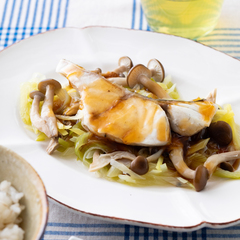 魚のフライパン蒸し オイスターあんかけ