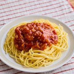 市販のソースで ミートソースパゲッティ