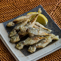 小魚のから揚げ