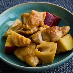 鶏肉とさつまいも、れんこんのさっぱり煮