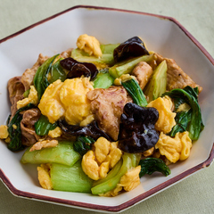 豚肉とチンゲン菜の卵炒め