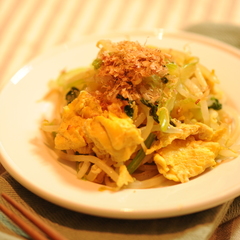簡単 セロリともやしの卵炒め