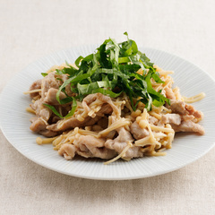 豚肉とえのきの塩麹炒め