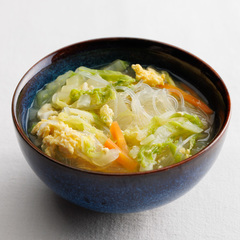 簡単 野菜たっぷり春雨スープ