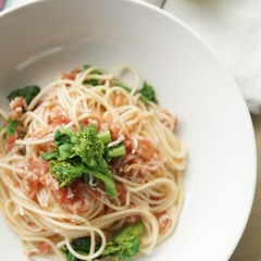 菜の花としらすのフレッシュトマトパスタ