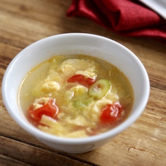 トマトと生姜のたまごスープ