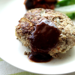 肉汁たっぷり 豆腐ハンバーグ