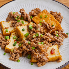 ご飯がすすむ 厚揚げと豚ひき肉炒め