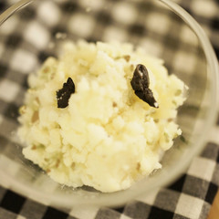 アンチョビと黒オリーブのポテトサラダ