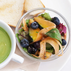 6種の野菜 彩りアンチョビサラダ