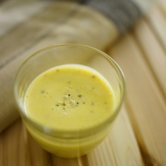 南瓜とレモンのジンジャースムージー