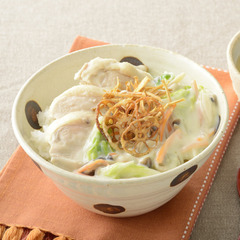 蒸し鶏と白菜の柚子胡椒クリームどんぶり