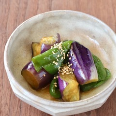 電子レンジで 茄子とピーマンの煮浸し