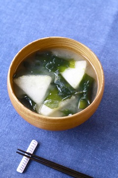 夏においしい 冬瓜のお味噌汁