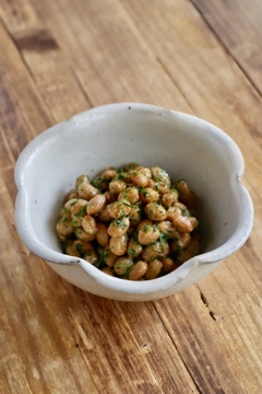 青海苔と和からしの納豆