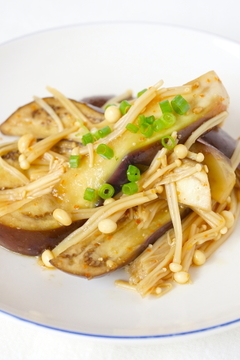 電子レンジで エノキとナスの中華風サラダ