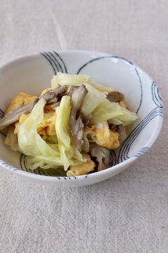 舞茸美味しい キャベツといり卵のサラダ
