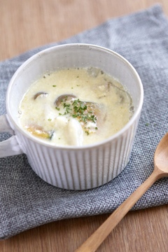 かぼちゃとしめじの豆乳味噌スープ