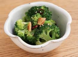 ブロッコリーのにんにくしょうゆあえ