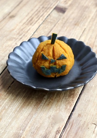ハロウィン かぼちゃのクリチ茶巾