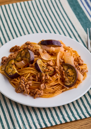 なすのミートソースパスタ