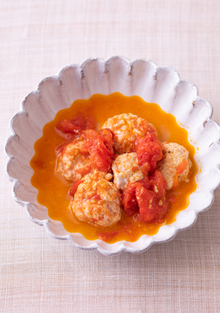 鶏団子のフレッシュトマトスープ煮