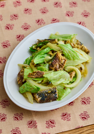 さばとキャベツのカレー炒め