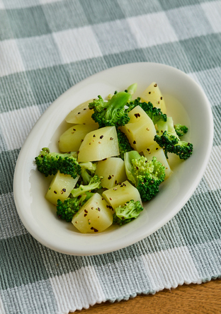 じゃがいもとブロッコリーのサラダ