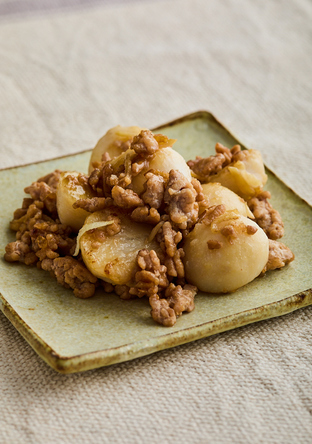 ひき肉と里いものしょうが炒め