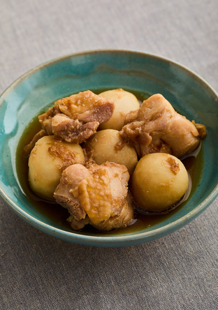 レンジで鶏肉と里いもの煮物