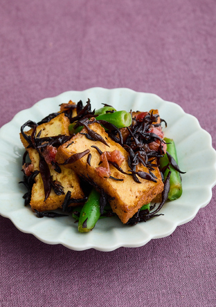 厚揚げとひじきの梅煮