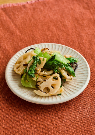 チンゲン菜とれんこんの塩昆布あえ