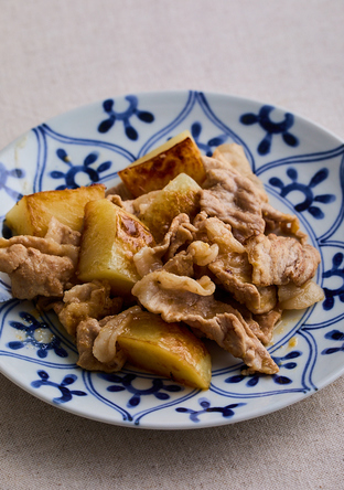 豚肉とじゃがいものみそ炒め