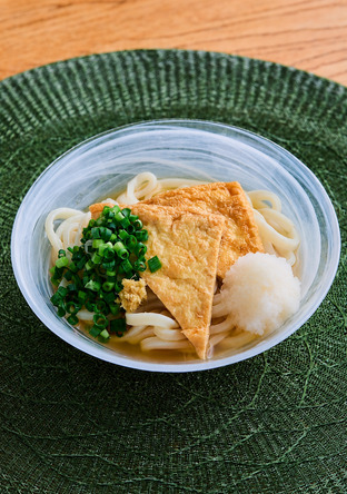 冷たいきつねおろしうどん