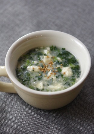 白菜と春菊の中華スープ