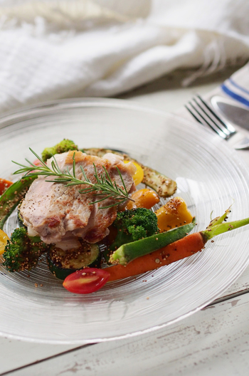 豚肉ロースト 夏野菜とキヌアのマリネ クミン風味