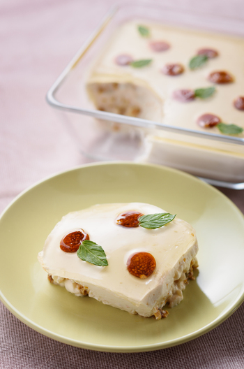 ゴールデンベリーのヘルシーヨーグルトケーキ