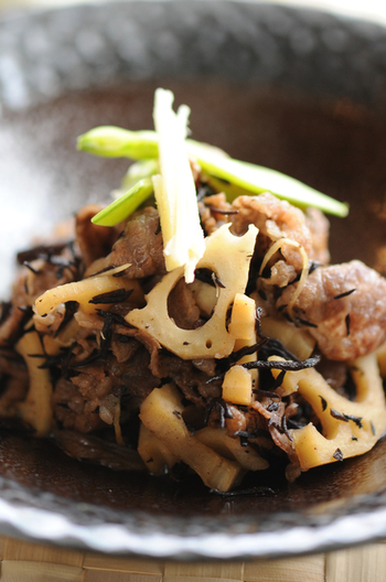 牛肉とひじきの煮物