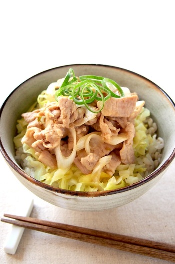 豚とキャベツの柚子胡椒風味丼