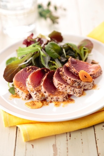 初がつおの黒こしょう焼き