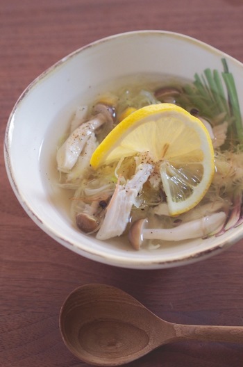 サラダチキンの具だくさんスープ