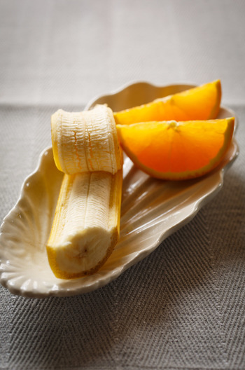 フルーツ（バナナ60g、オレンジ50g）