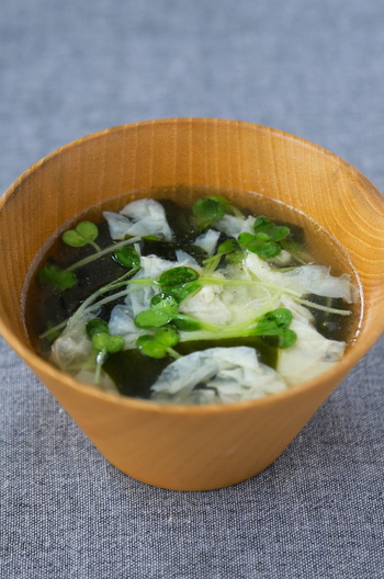 生ゆばとわかめの中華スープ